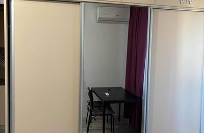 Alquiler de un cómodo apartamento de 1 habitación con cocina independiente y balcón, Chiajna, Bucarest, Rumanía
